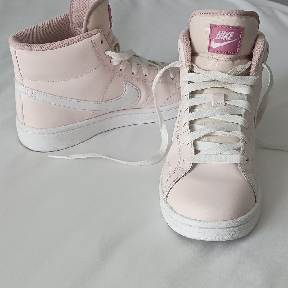 Nike Women's Light Pink High-Top Sneakers